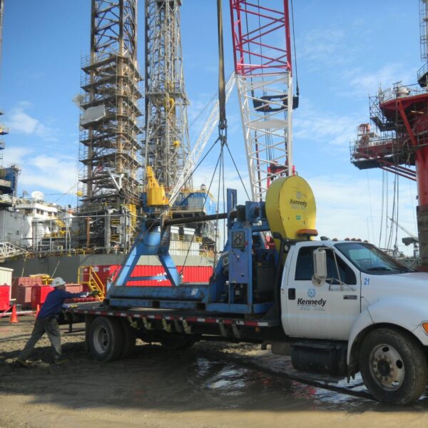 Lifting and rigging operation